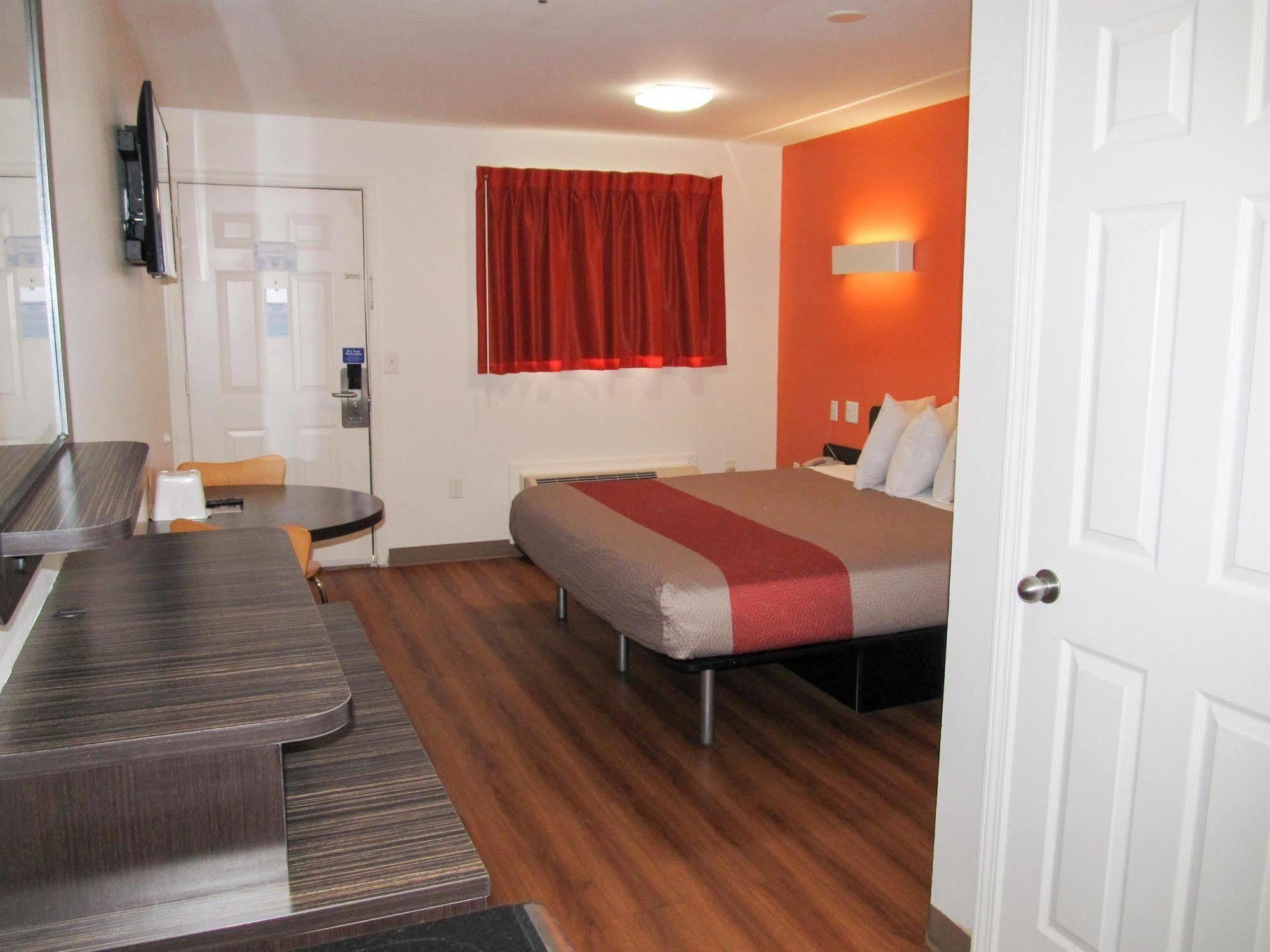 Motel 6-Greenville, Sc מראה חיצוני תמונה