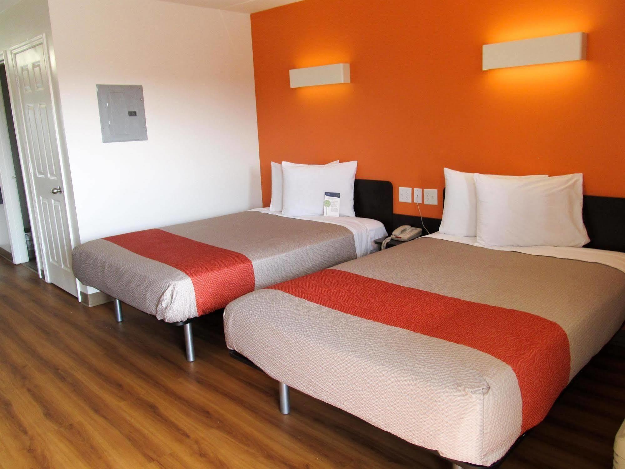 Motel 6-Greenville, Sc מראה חיצוני תמונה